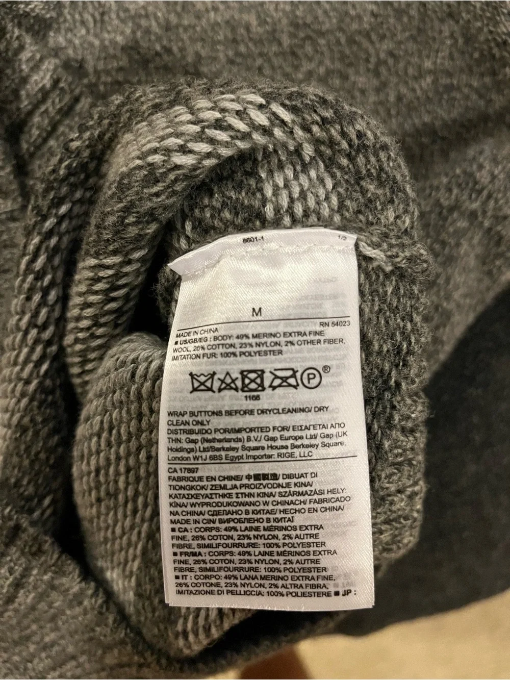 (NWT) Banana Republic Men's Med Gray V-Neck Sherpa Shawl Sweater 49% Merino Wool